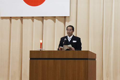 佐藤校長が2年生にエールをおくった