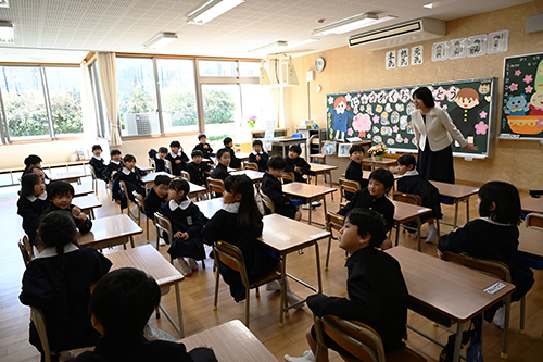 入学式後、教室での様子