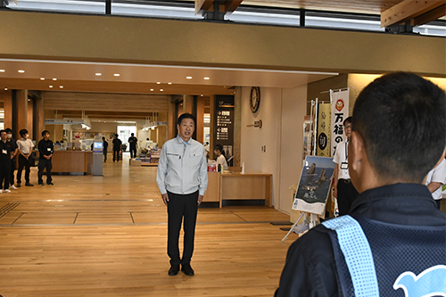 市長から派遣職員へ激励