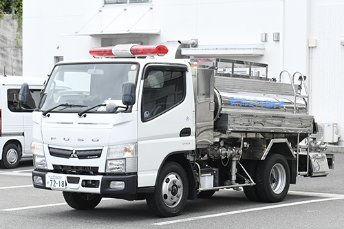 今回の活動で使用する給水車