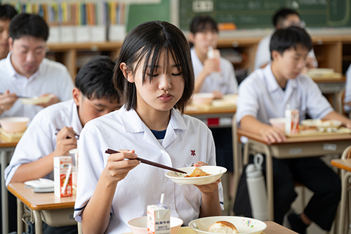 志麻さんフレンチ給食が提供されました