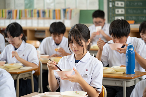 食事の様子