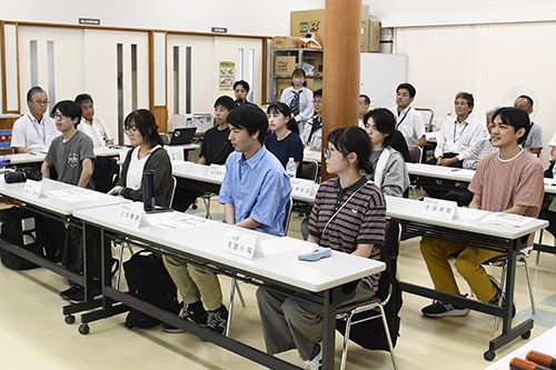 開講式の様子
