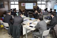 報告会のようす