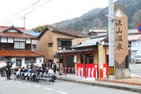 俵山温泉バス停横にコミュニティ交流施設が完成