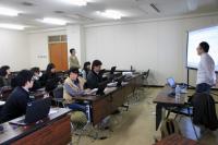 学生から起業希望者などが参加した