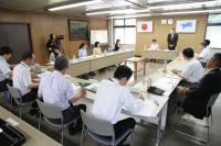 11人の委員で構成された行政改革懇話会