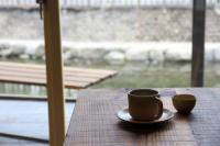 長門湯本温泉の旅館関係者や萩焼作家などの若手がカフェを開業