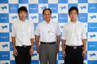 （左から）山本さん、大西市長、佐藤さん