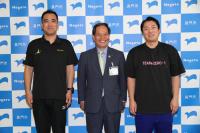 卓球で全国大会に出場する窪田さん（左）と大谷さん（右）