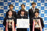 （後列左から）末永さん、松尾さん、中野さん（前列左から）乙田さん、丹後さん、島本さん