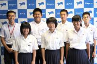 派遣される(前列右から)磯本さん、中野さん、梶山さん(後列右から)荒田さん、伊藤さん、中谷さん、岡嶋さん