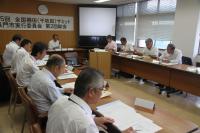 行政や農業、棚田関係者ら13人の委員が出席