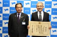 他団体に先駆けての発達障害児・者と家族の支援や発達障害に関する社会的啓発活動などが評価された