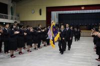 花園に出場する選手たちを、全校生徒が拍手で送りだす