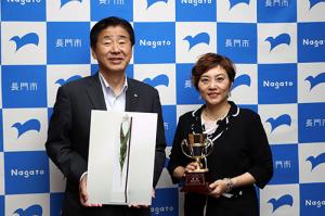 受賞報告会が開催されました