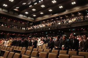 式典会場の様子