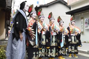 寿式五人三番叟を披露した俵山KABUKI倶楽部のメンバー